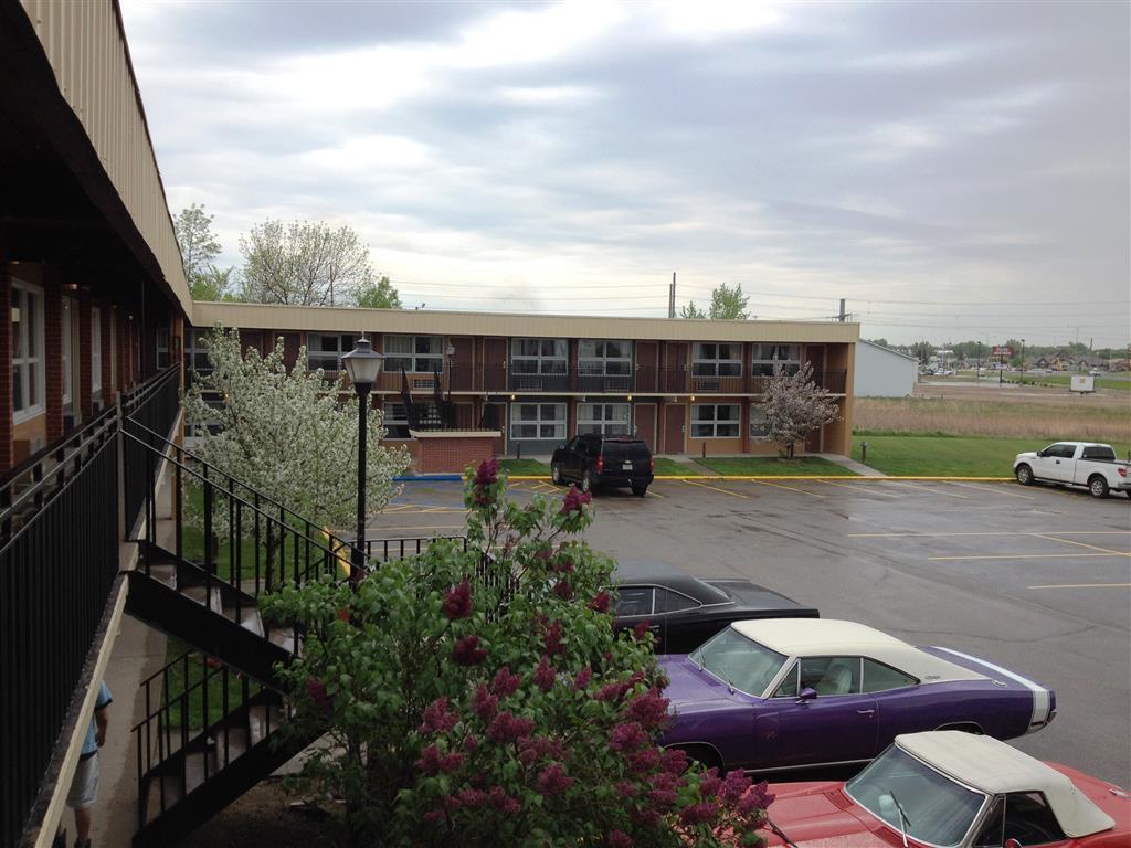 Devils Lake Inn By Oyo Near Devils Lake Regional Airport Exterior foto